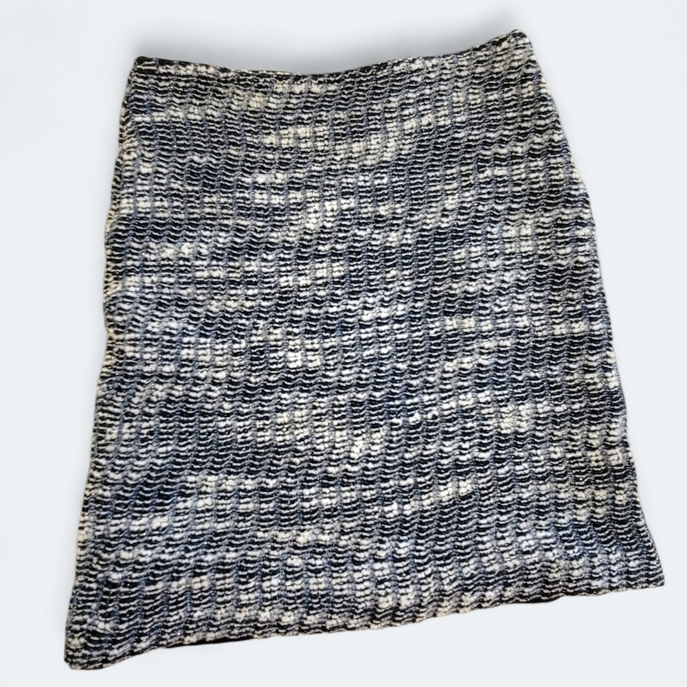 St John Black, Blue and White Knit Women's Skirt Size 6